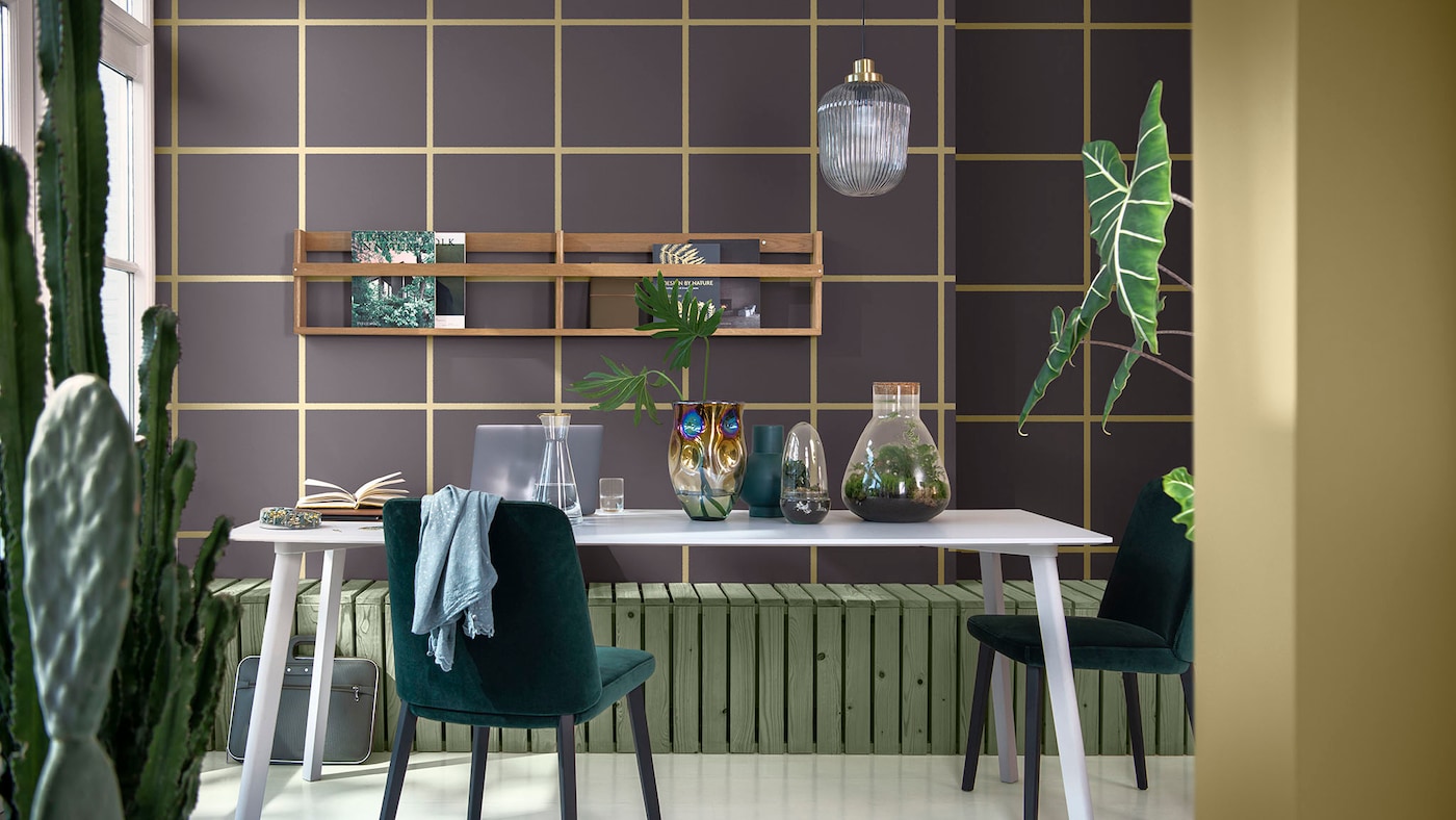 How to paint checks on a wall with Dulux Colour of the Year Dulux